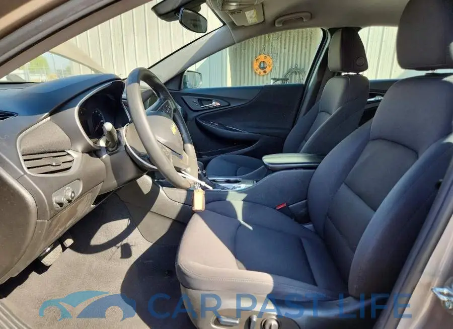 1G1ZD5ST9PF175881# 7