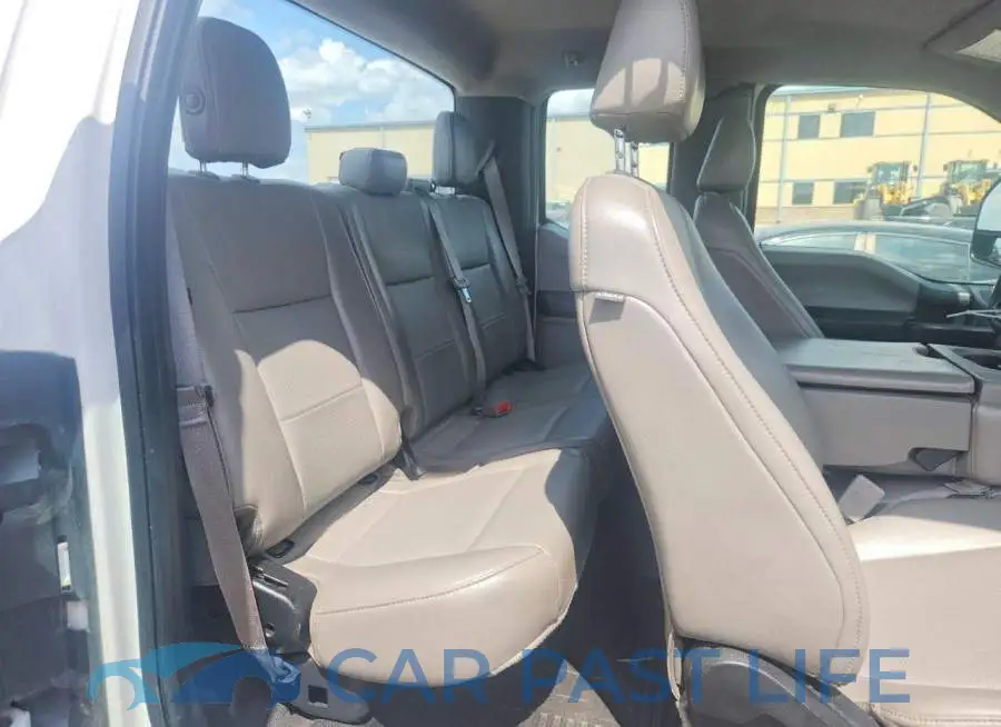 1FT7X2B61JEC66672# 10
