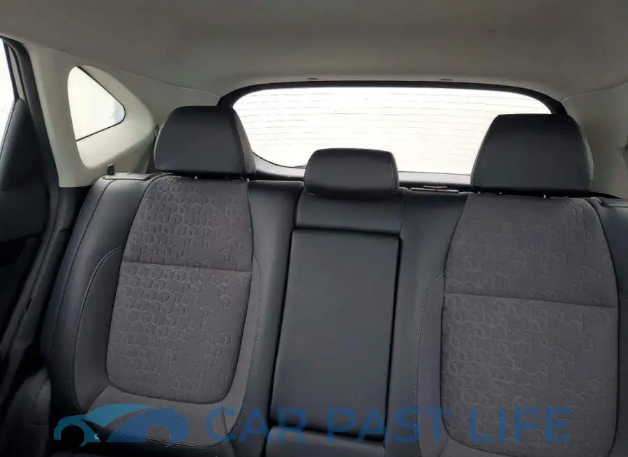 KNDEU2AA4T7882069# 10