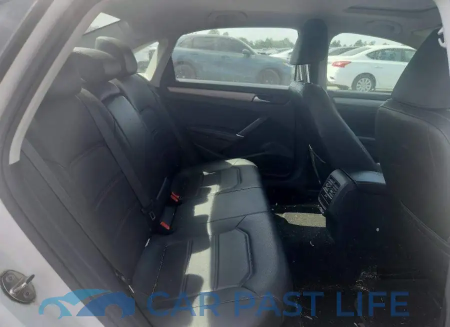 1VWSA7A3XMC006929# 10