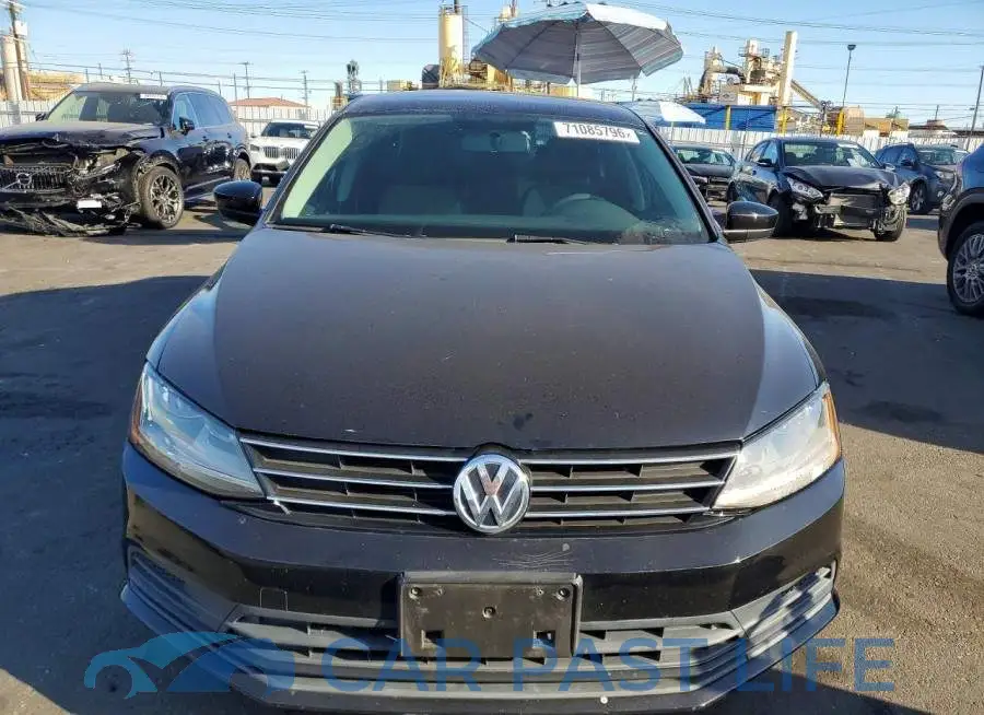 3VW2B7AJ1JM249891# 5