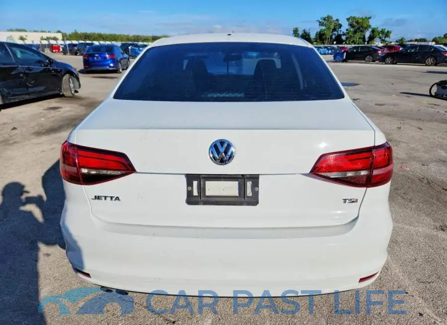 3VW2B7AJ2JM261242# 6