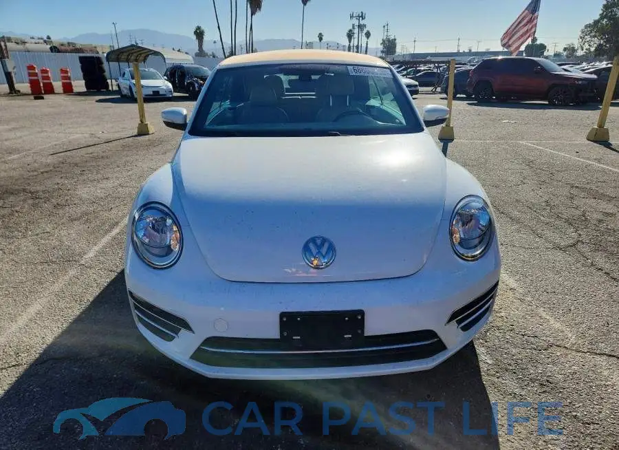 3VW517ATXHM811086# 5