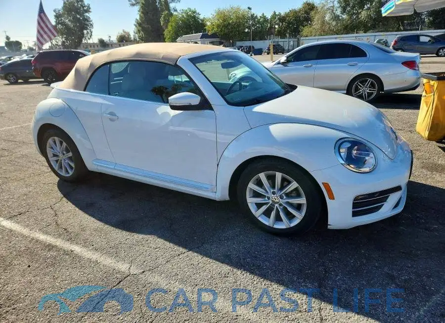 3VW517ATXHM811086# 4