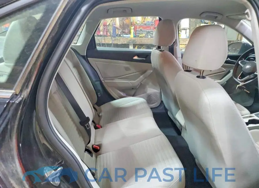 3VW5M7BU5RM080650# 10