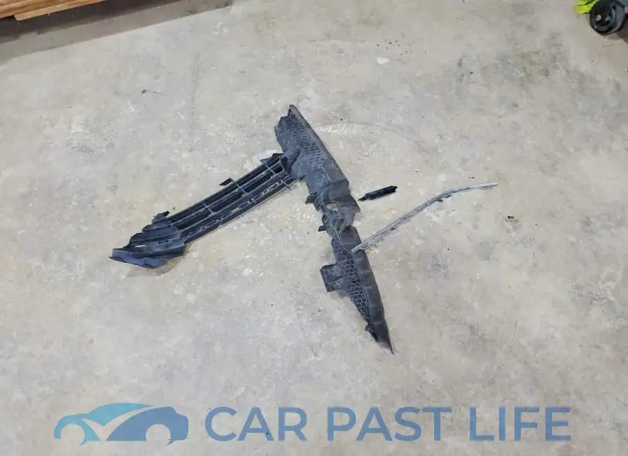 3VW5M7BU5RM080650# 12
