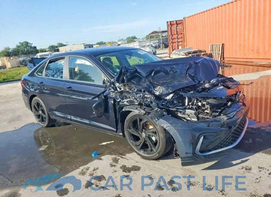 3VW7W7BU8TM040380# 4