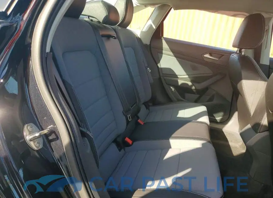 3VW7W7BU8TM040380# 10