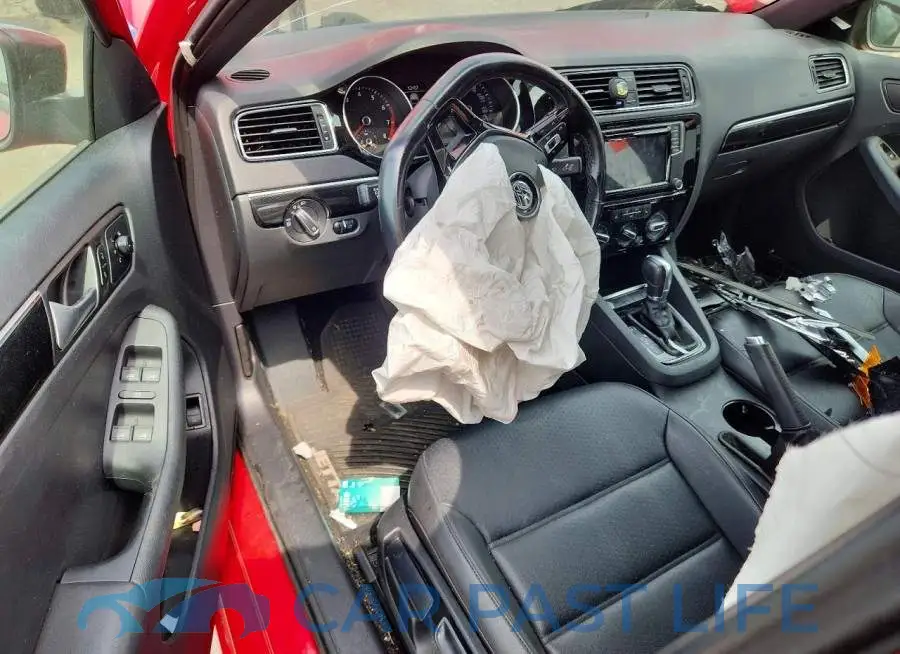 3VWD17AJ7JM217412# 8