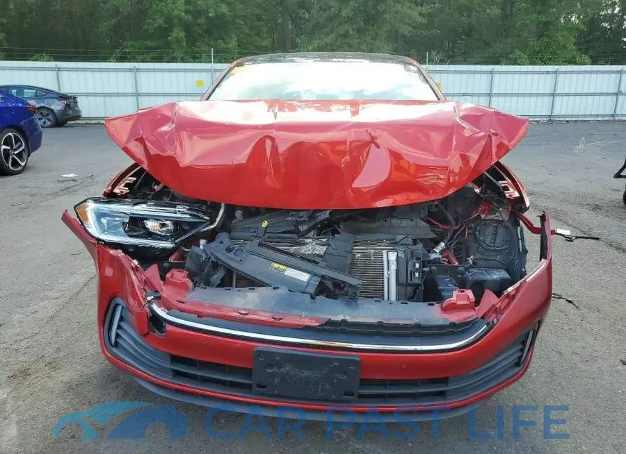 3VWGM7BU0NM032637# 5