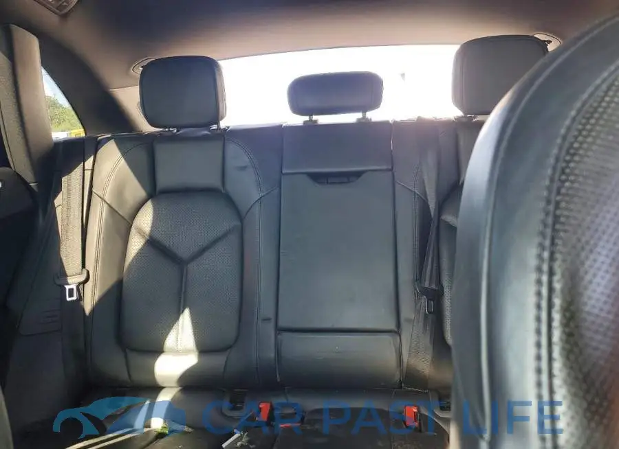 WP1AA2A58HLB05997# 10