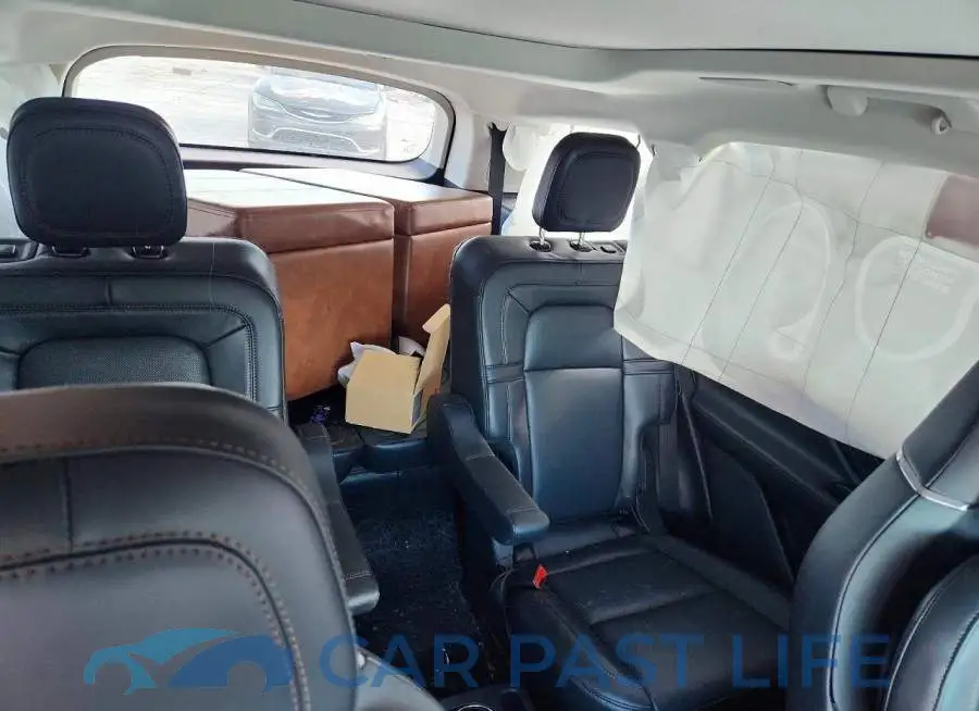5LM5J7XC9SGL15605# 10