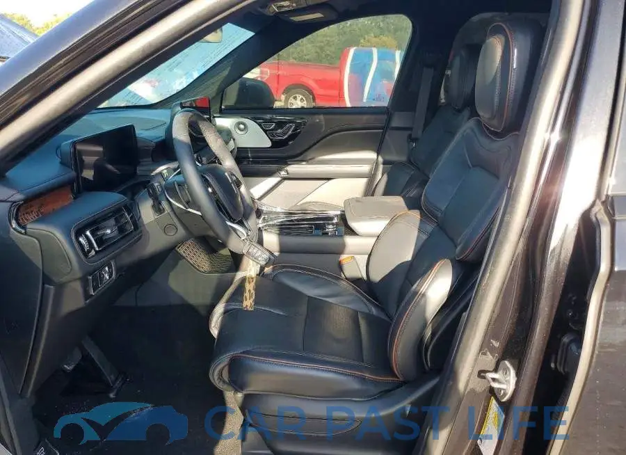 5LM5J9XC4SGL02773# 7