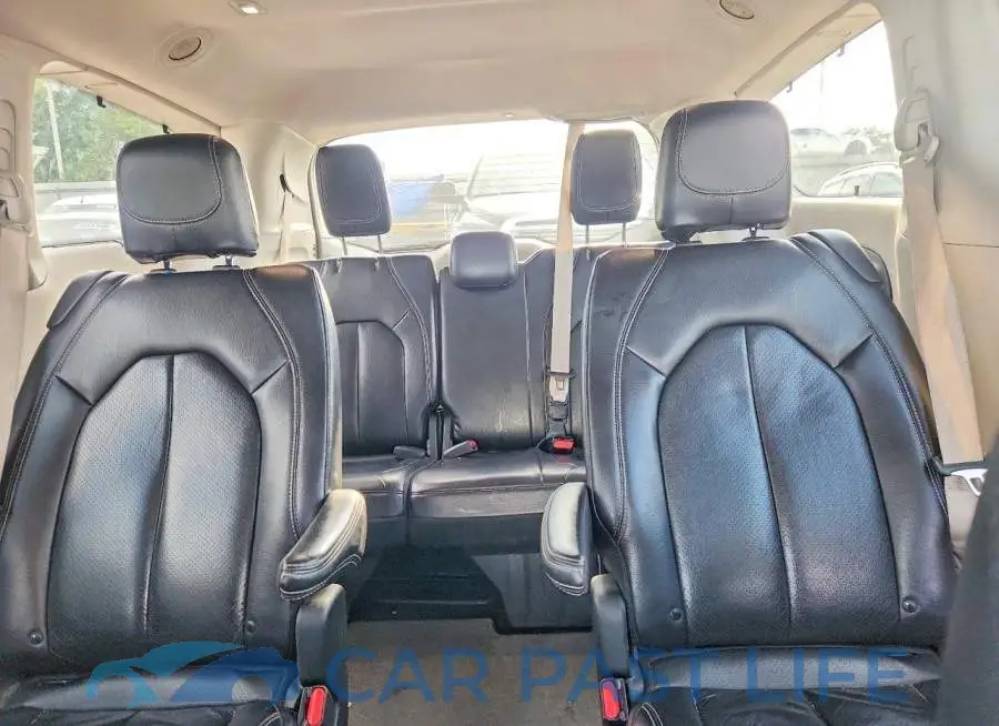 2C4RC1BG1NR181993# 10