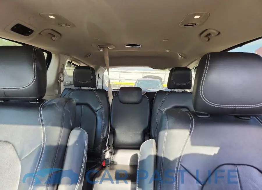 2C4RC1BG4NR101599# 10