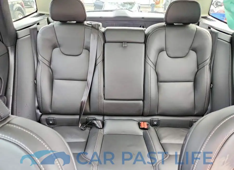 YV4H60RM5S1139168# 10