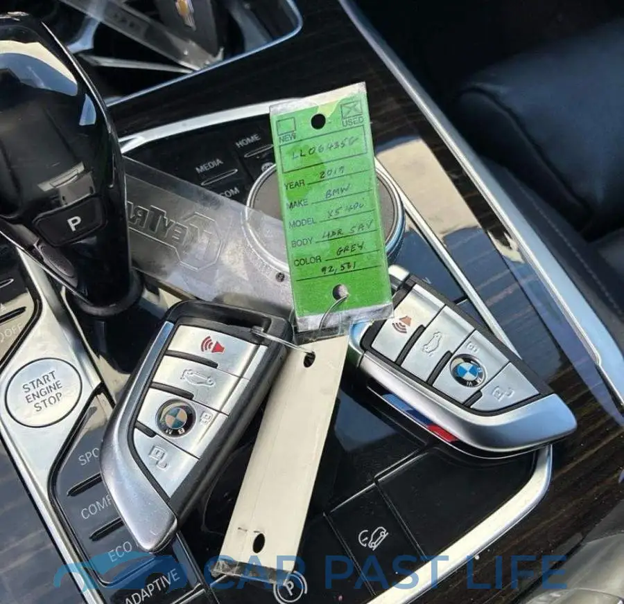 5UXCR6C50KLL06435# 12
