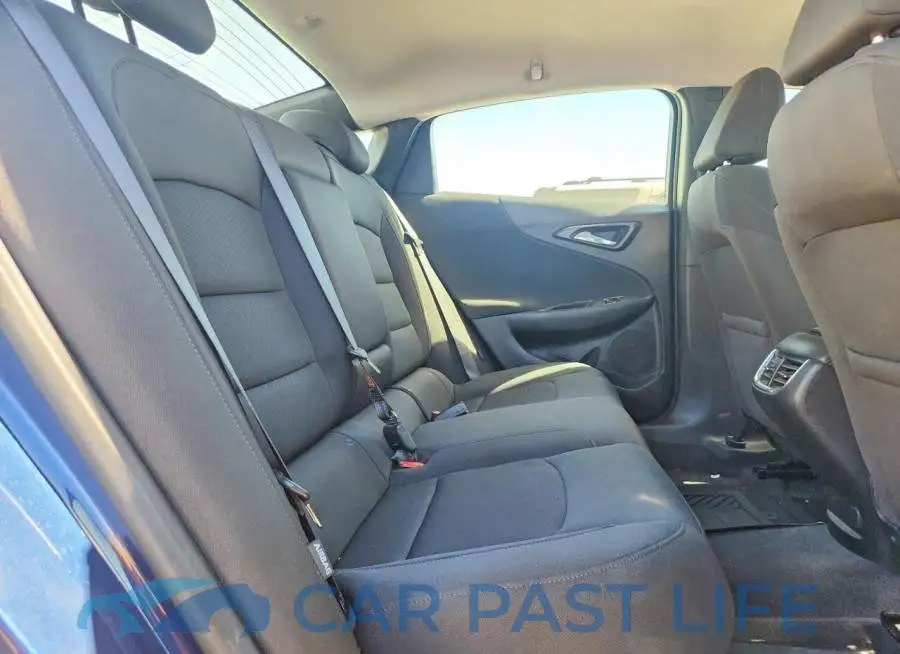 1G1ZD5ST2LF112972# 10