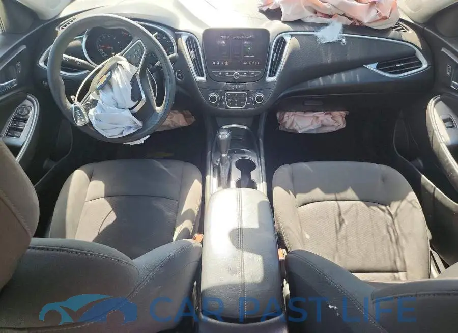 1G1ZD5ST2LF112972# 8