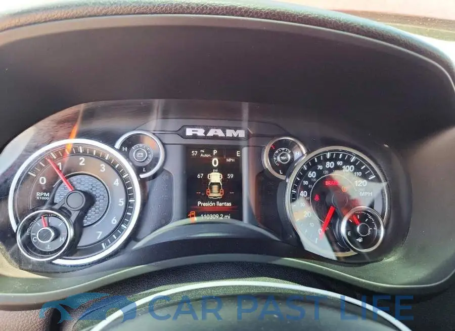 3C6UR5CJ3LG141676# 9