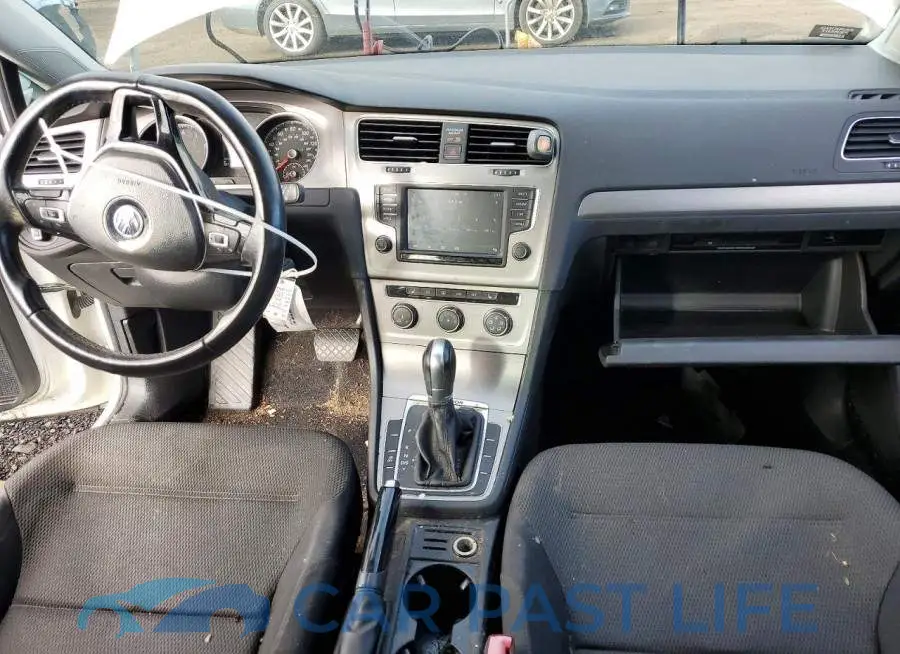 3VW017AU5HM512656# 8
