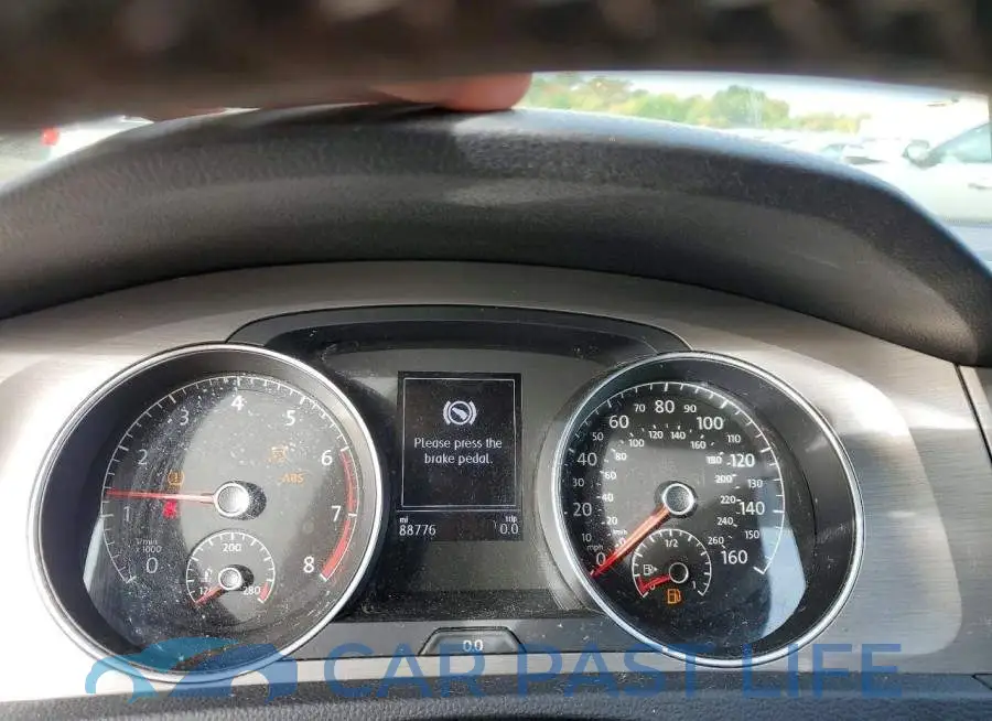 3VW017AU5HM512656# 9
