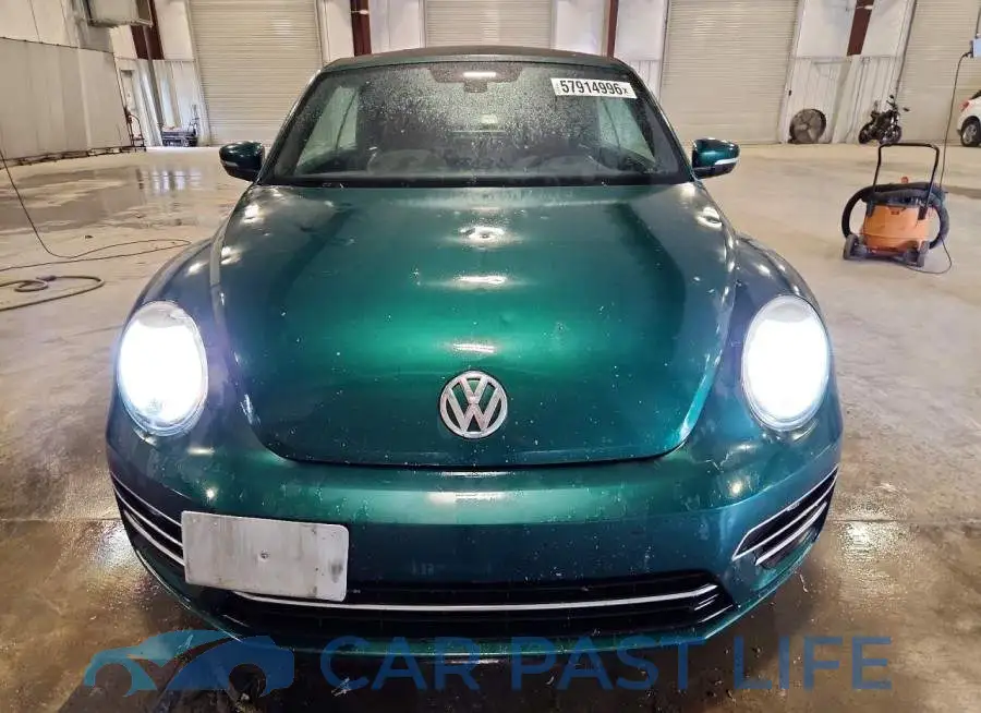 3VW517AT2HM809946# 5