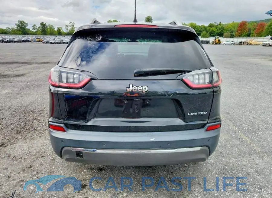1C4PJLDB2KD302572# 6