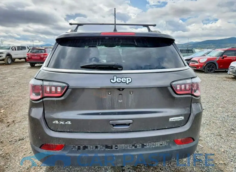 3C4NJDBB4JT470206# 6