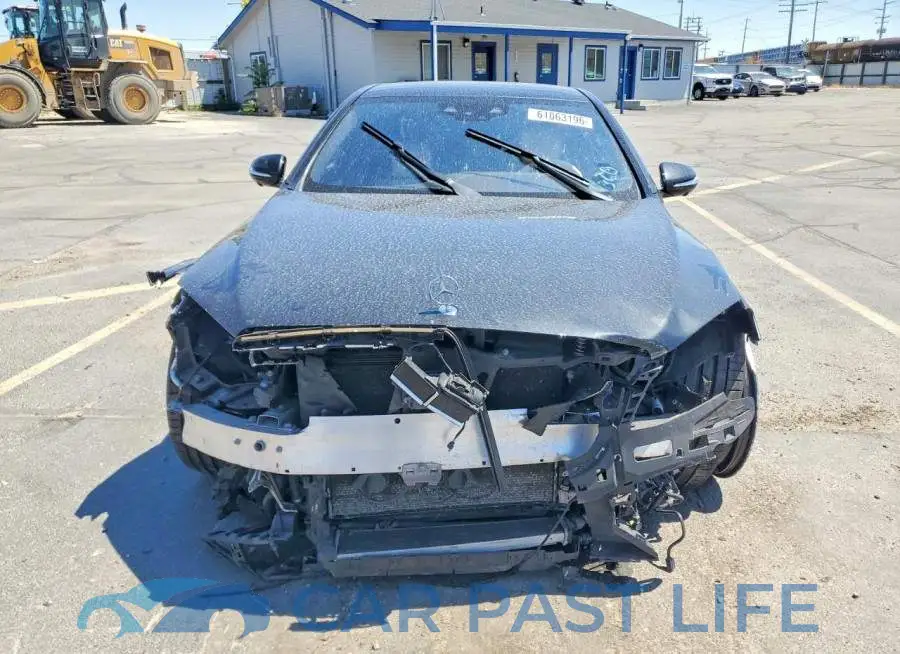 WDDUG8JBXKA440550# 5