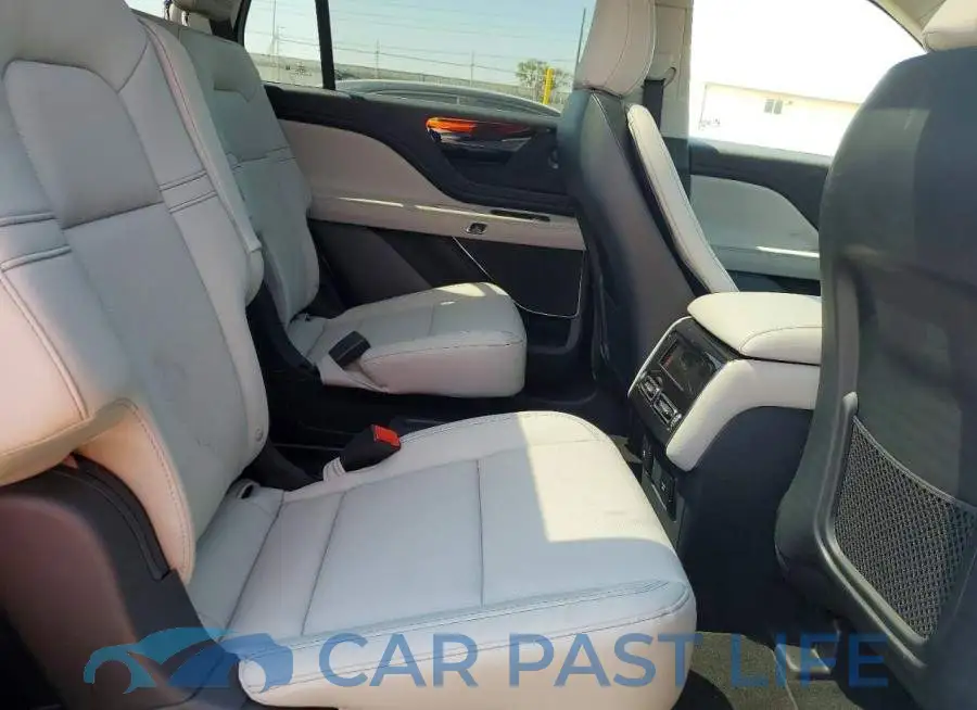 5LM5J6XC0TGL06786# 11