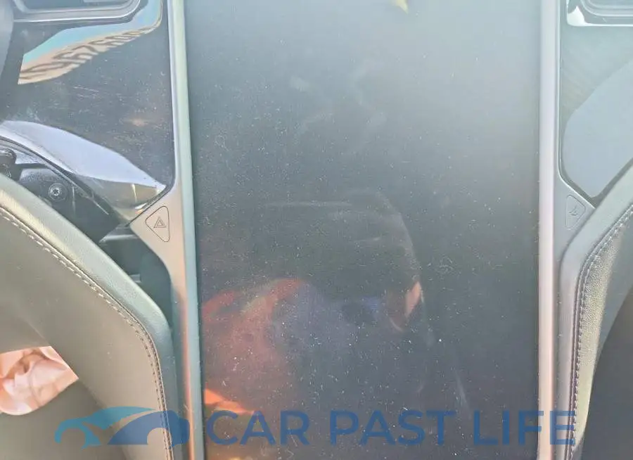 5YJSA1E20JF293844# 9