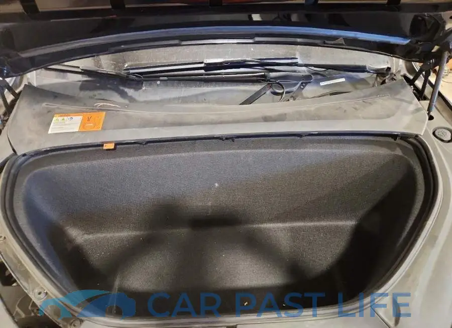 5YJXCAE27HF075393# 12
