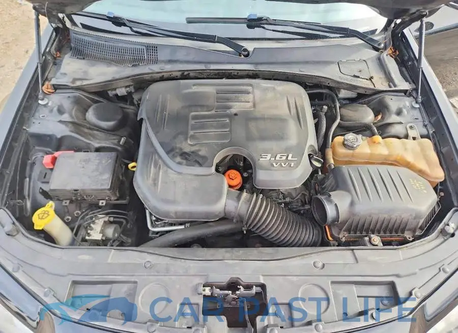 2C3CCAKG9KH690032# 11