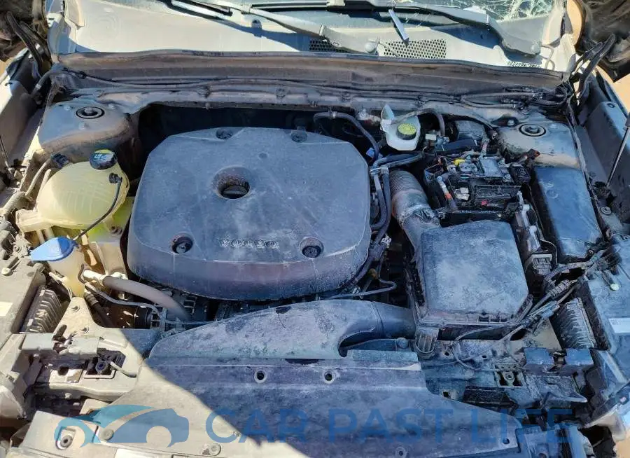 YV4162UK9L2263300# 11
