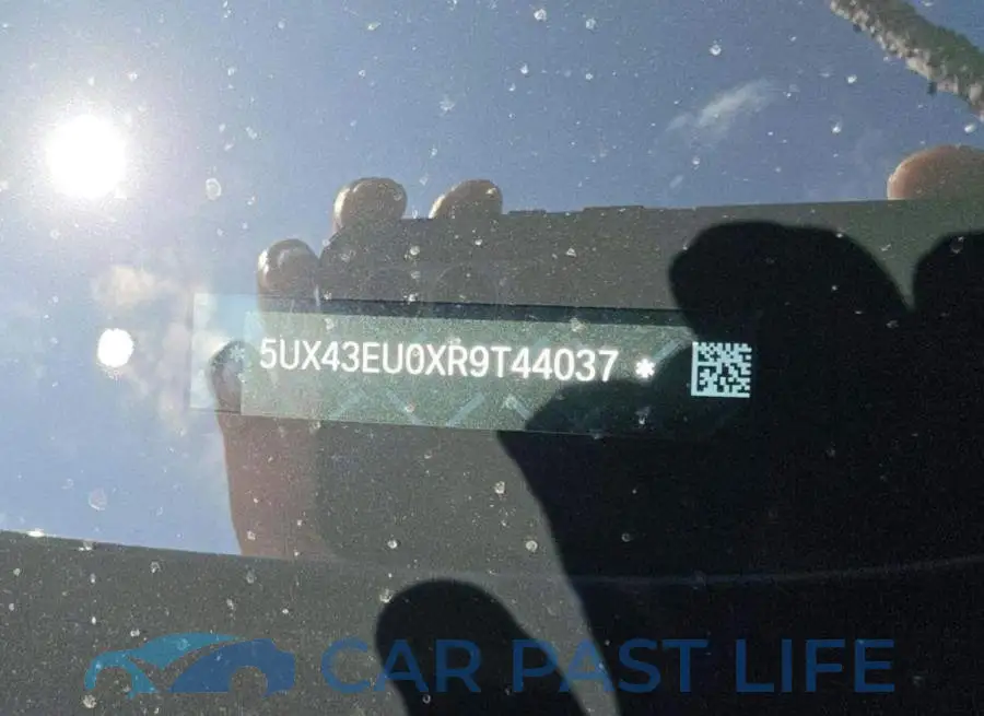 5UX43EU0XR9T44037# 10
