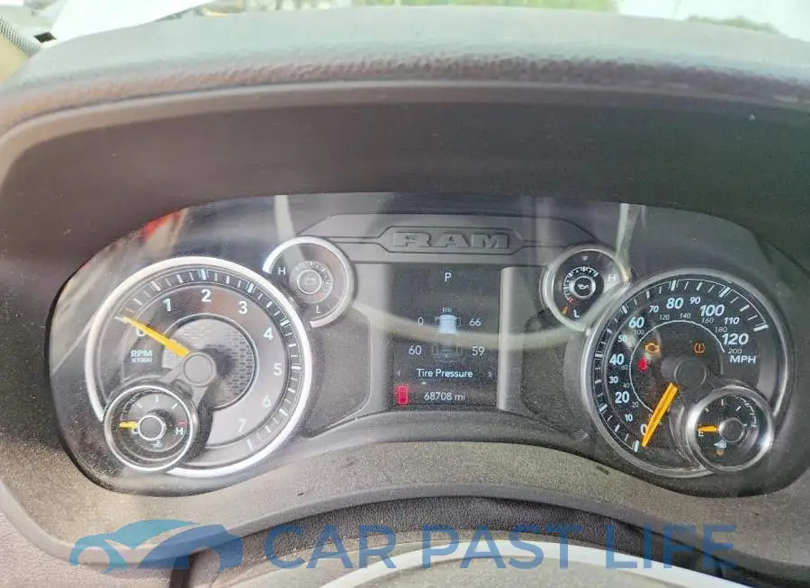 3C6UR5HJ3KG587396# 9