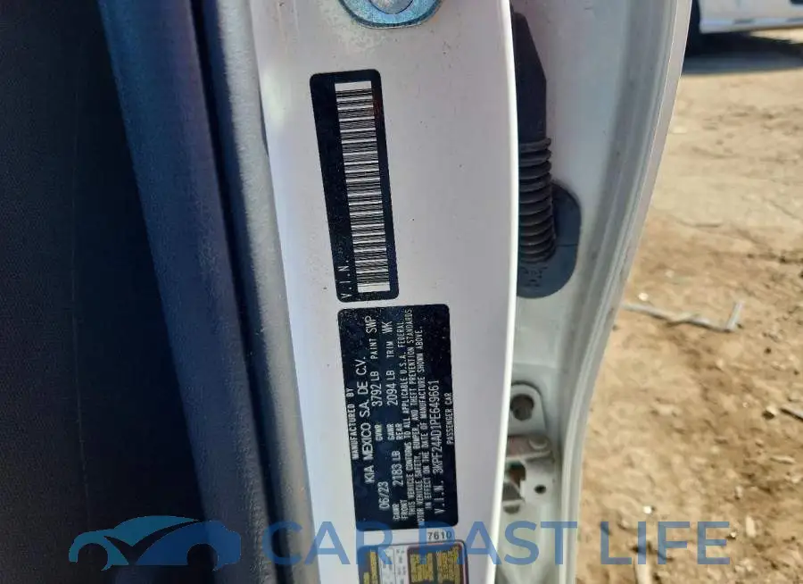 3KPF24AD1PE649661# 13