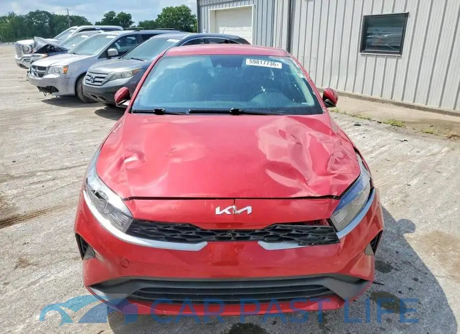 3KPF24AD8PE652704# 5