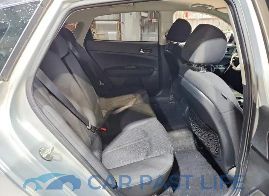 5XXGT4L31LG415401# 10