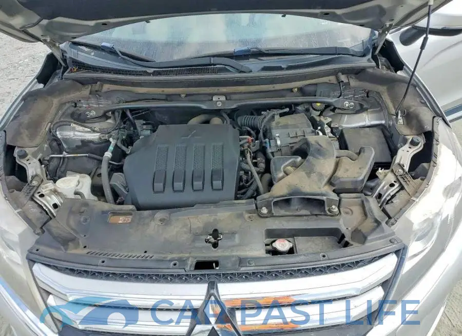 JA4AT5AA9JZ068160# 11