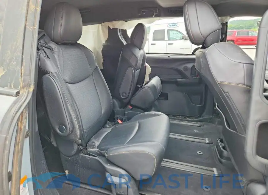 5TDCSKFC8RS143941# 11