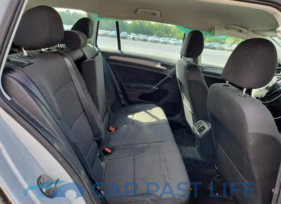 3VW117AU8JM752973# 10