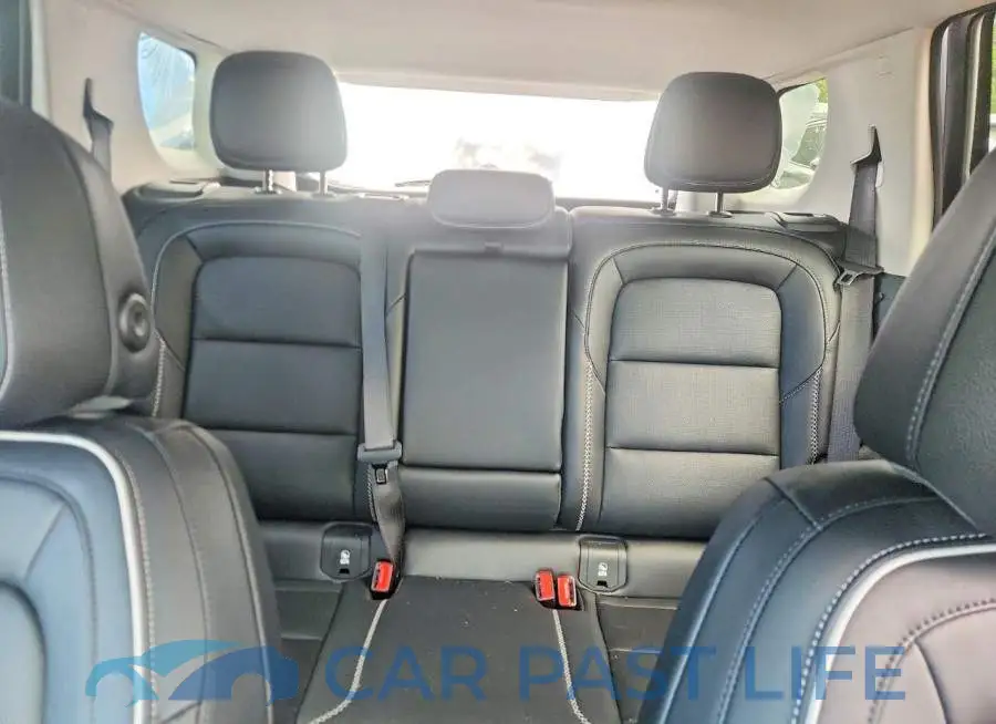 3GKALZEG6TL420489# 10