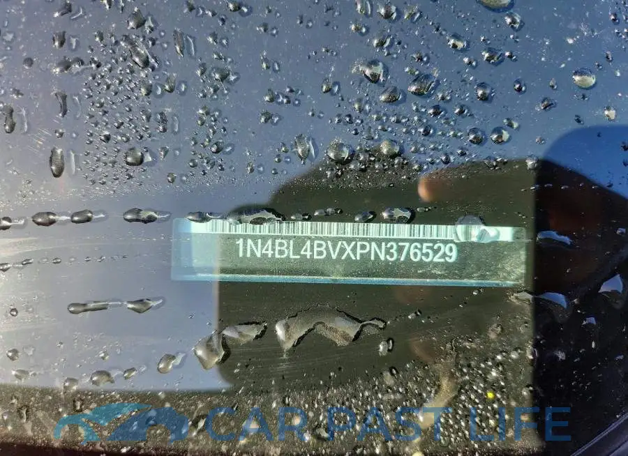 1N4BL4BVXPN376529# 12