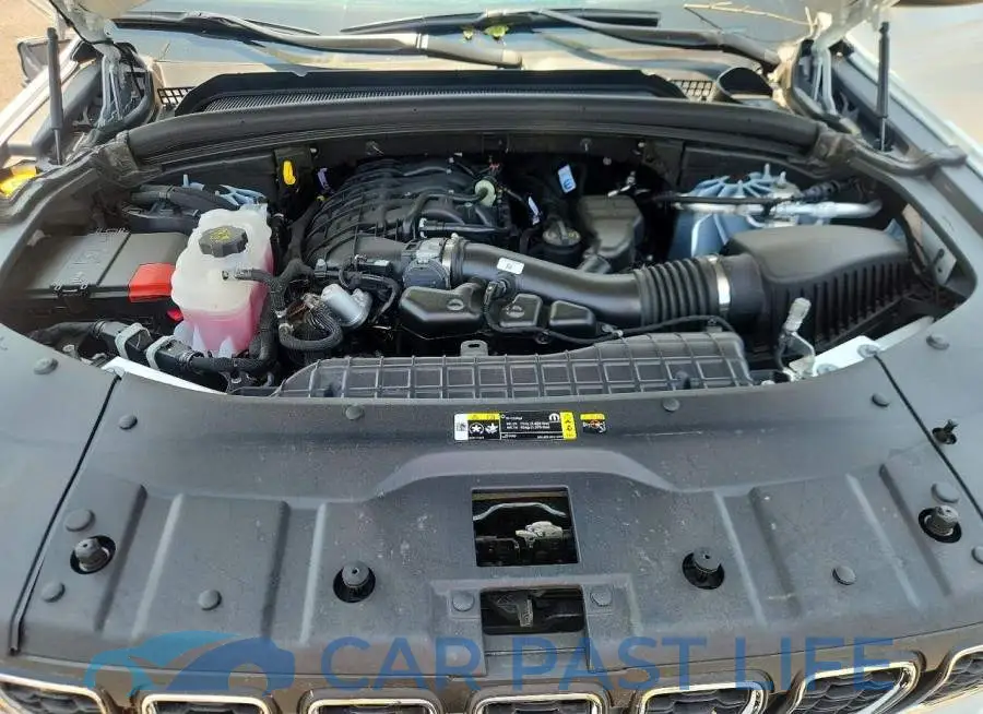 1C4RJKAG5T8558069# 12