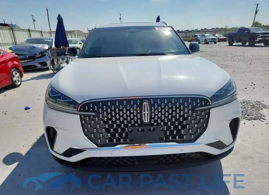 5LM5J7XC2SGL17227# 5