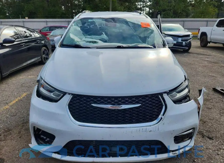 2C4RC1BG3NR138854# 5