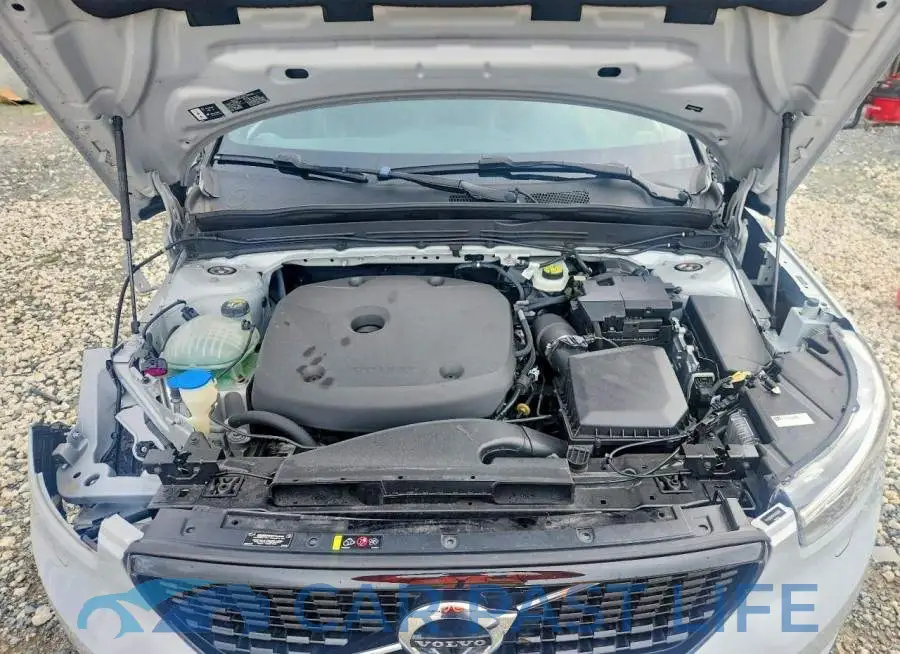 YV4162UM7M2482856# 11