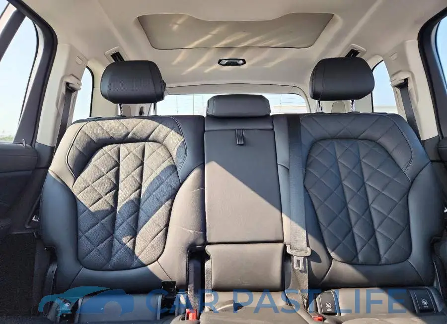 5UX23EM08R9S50083# 10